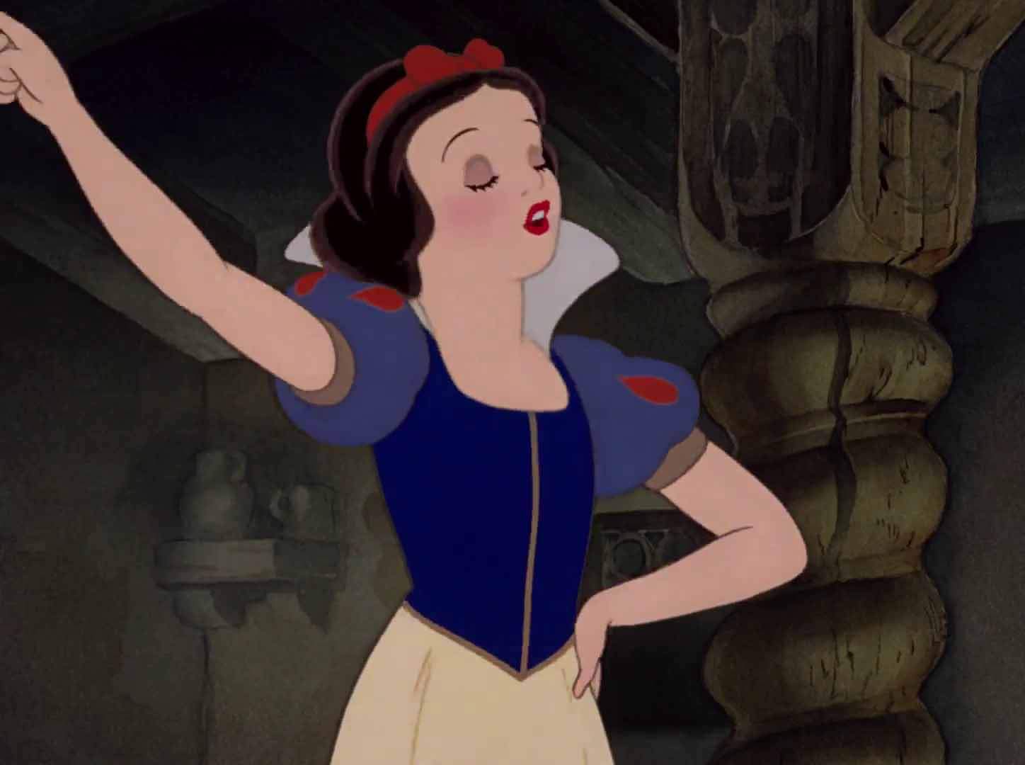 Sequence 5B – Snow White Tells Dwarfs to Wash - Snow White Museum